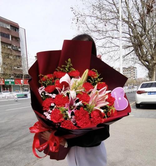 19朵康乃馨的意义与象征（寓意深远的鲜花之语）