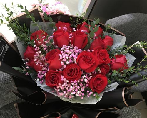 19朵玫瑰的寓意与象征（玫瑰花语传递的情感和意义）