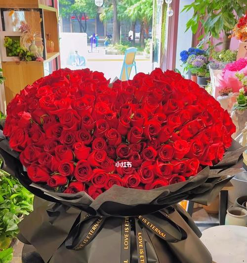 花语之玫瑰(解读玫瑰的神秘符号与深情告白)
