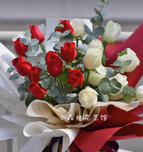 白玫瑰红玫瑰的代表意义(红与白的象征意义及其文化内涵)