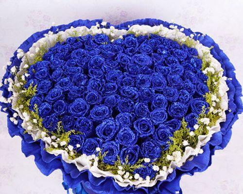 蓝玫瑰的神秘意义（一支蓝玫瑰所代表的象征与美好）