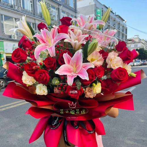 19朵粉玫瑰花的神秘寓意与象征（探秘19朵粉玫瑰花代表的爱情和友谊）