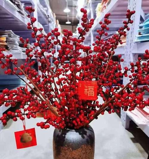 冬青树的花语——寄托希望与爱（冬青树的花语解读及寓意）