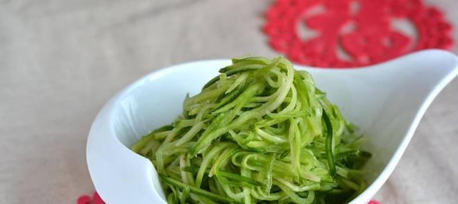 白萝卜的性质是什么？食用后会上火吗？