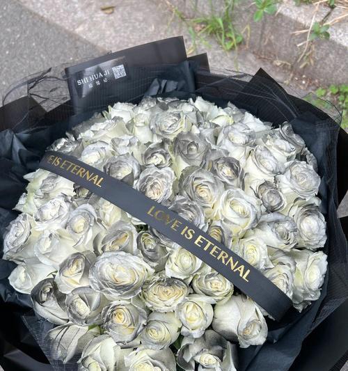 19支玫瑰黑纱花束价格多少钱