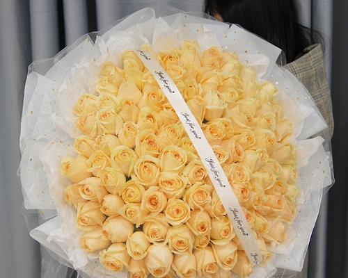 599朵玫瑰花的英语说法是什么？其含义又是什么？