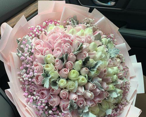 情人节选择粉玫瑰还是红玫瑰更合适？