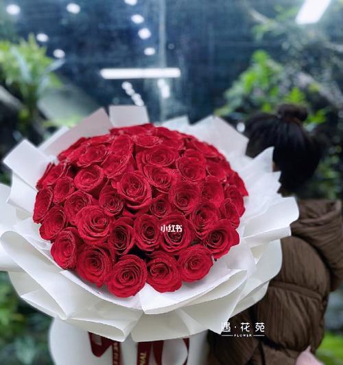 52朵玫瑰花的含义是什么？有相关图片展示吗？