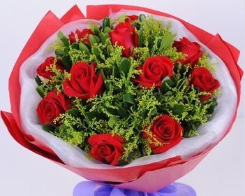 11只手打红玫瑰花的含义是什么？
