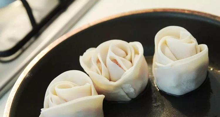 如何制作花瓣饺子玫瑰花？