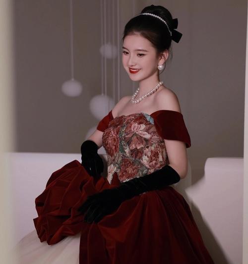 玫瑰骑士送花的花语代表什么？如何用玫瑰骑士表达情感？