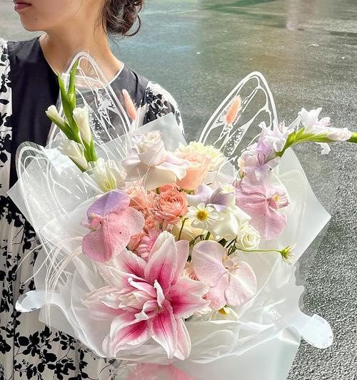 花束上的五元蝴蝶花语是什么？五元蝴蝶代表了什么含义？