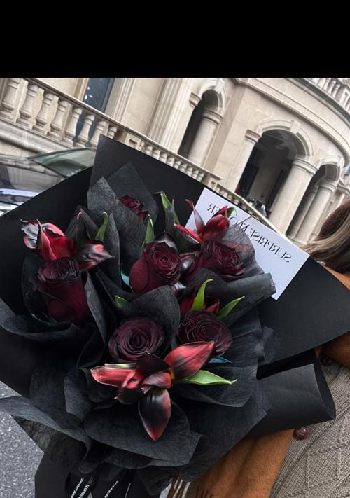 玫瑰花黑色的寓意是什么？黑色玫瑰花代表什么？
