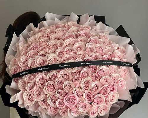黑白99朵玫瑰花的含义是什么？如何表达永恒的爱？