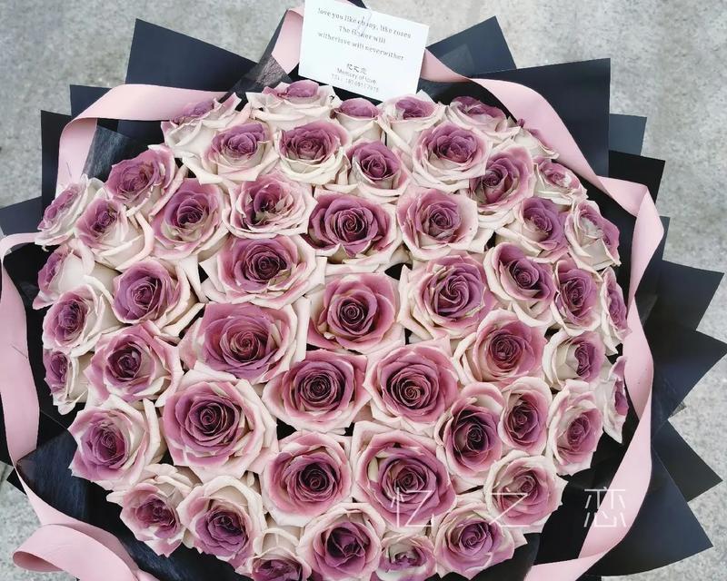 高颜值情侣花束的花语有哪些？