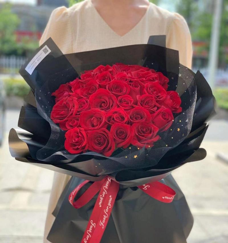 红色玫瑰花语是什么？红色玫瑰代表了哪些情感？