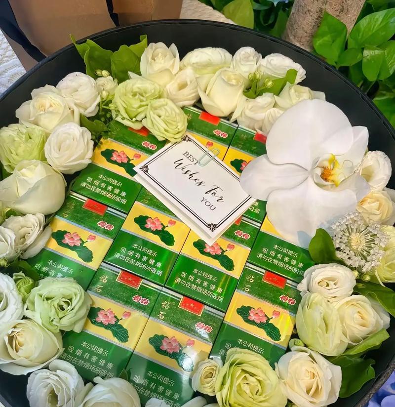 茉莉加白玫瑰花语是什么意思？这两种花的组合有何特别含义？
