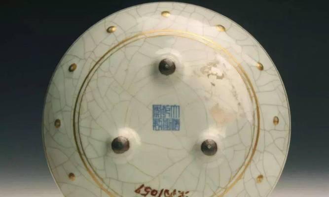 雍正的花囊：中国古代皇权的寓意与象征