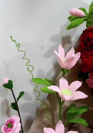铁线莲钩织中如何正确缠绕铁丝？