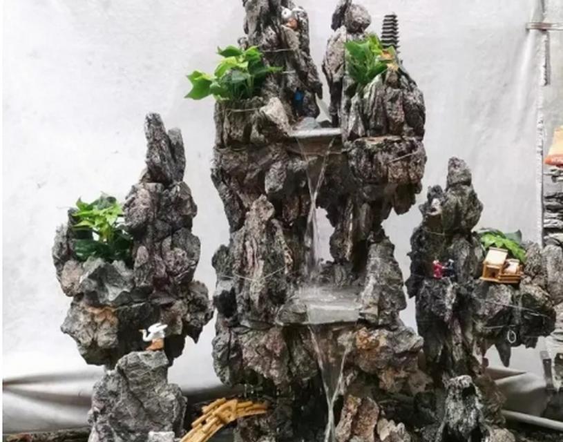 盆景中平铺假山的利弊及制作方法是什么？