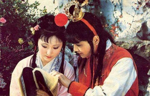 水中花背后的故事或意义是什么？