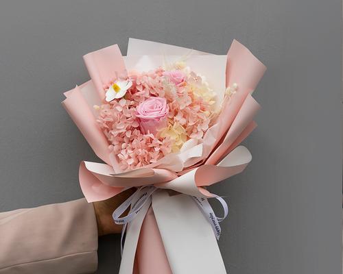 情人节送永生花有什么寓意？永生花在情人节的意义是什么？