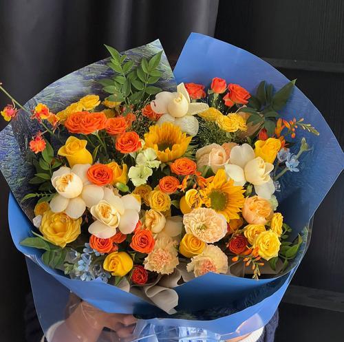 黄色花送朋友过生日有何寓意？它们代表了什么？