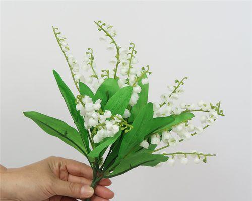 铃兰手捧花代表什么？铃兰手捧花的经典寓意是什么？