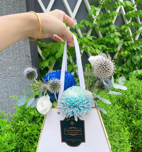 手捧花通常代表什么意义？
