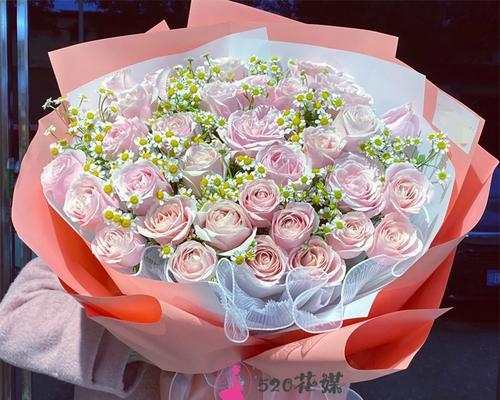 圣诞送玫瑰花代表什么？这种花的寓意是什么？