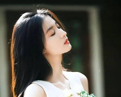 捧花寓意好运的头像右侧抬头是什么意思？
