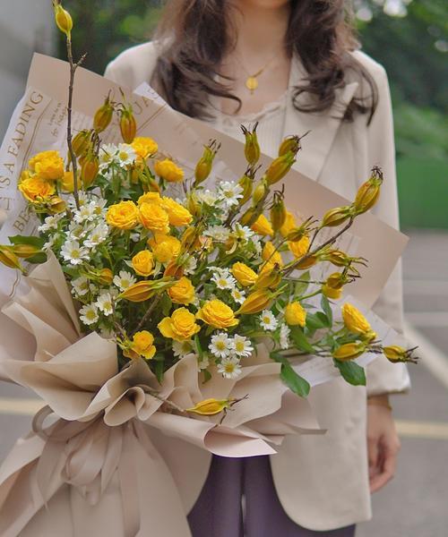 清明节栀子花束有何特殊含义？