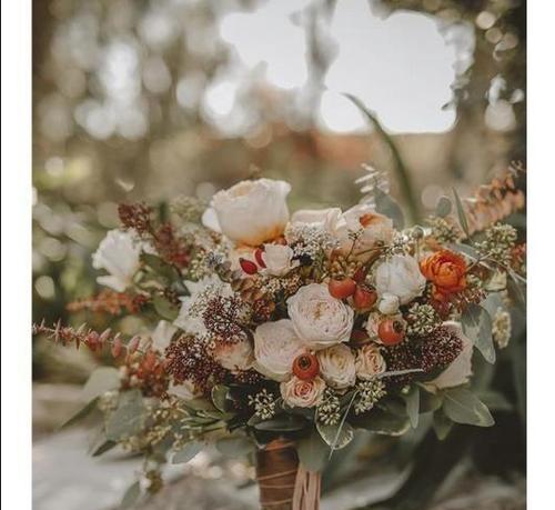 秋天结婚手捧花有何寓意？它的花语是什么？