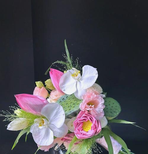 第一次接到手捧花意味着什么？寓意有哪些？