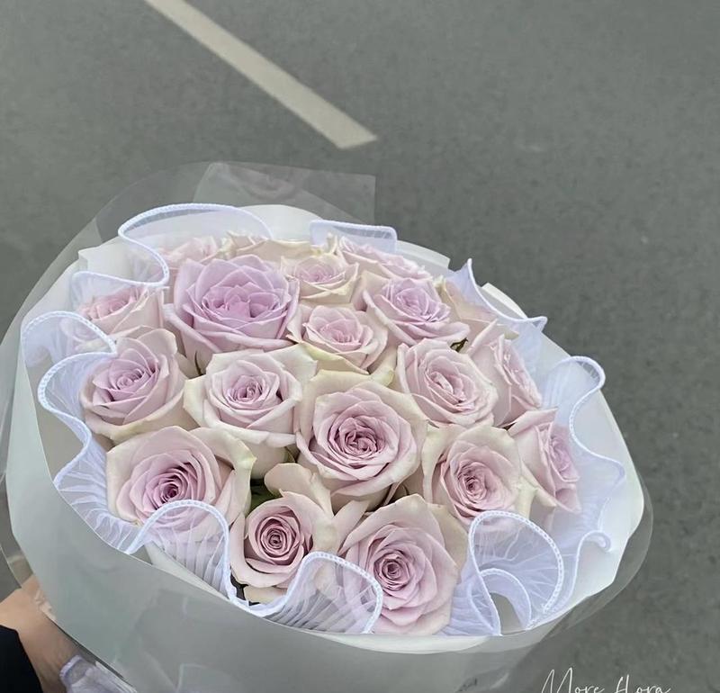 爱情花束中包含哪些花语？