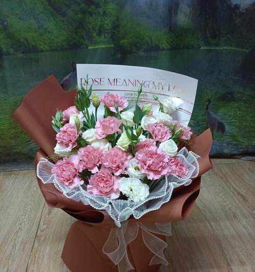 象征高升的花束包含哪些花？这些花各自代表什么意义？