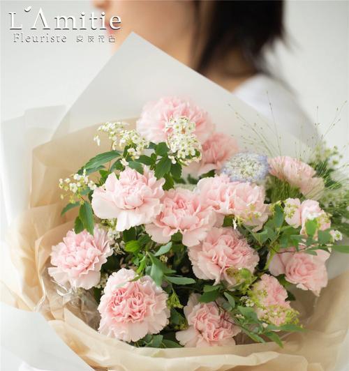 母亲节送什么花最合适？这些花的象征意义是什么？