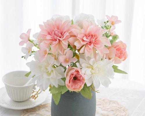 菊花手捧花有何寓意？菊花手捧花的象征意义是什么？