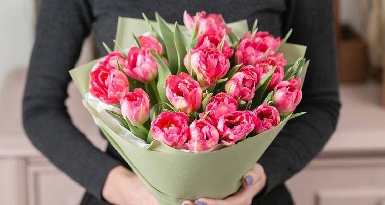 情人节送丈母娘什么花？它的花语有何含义？