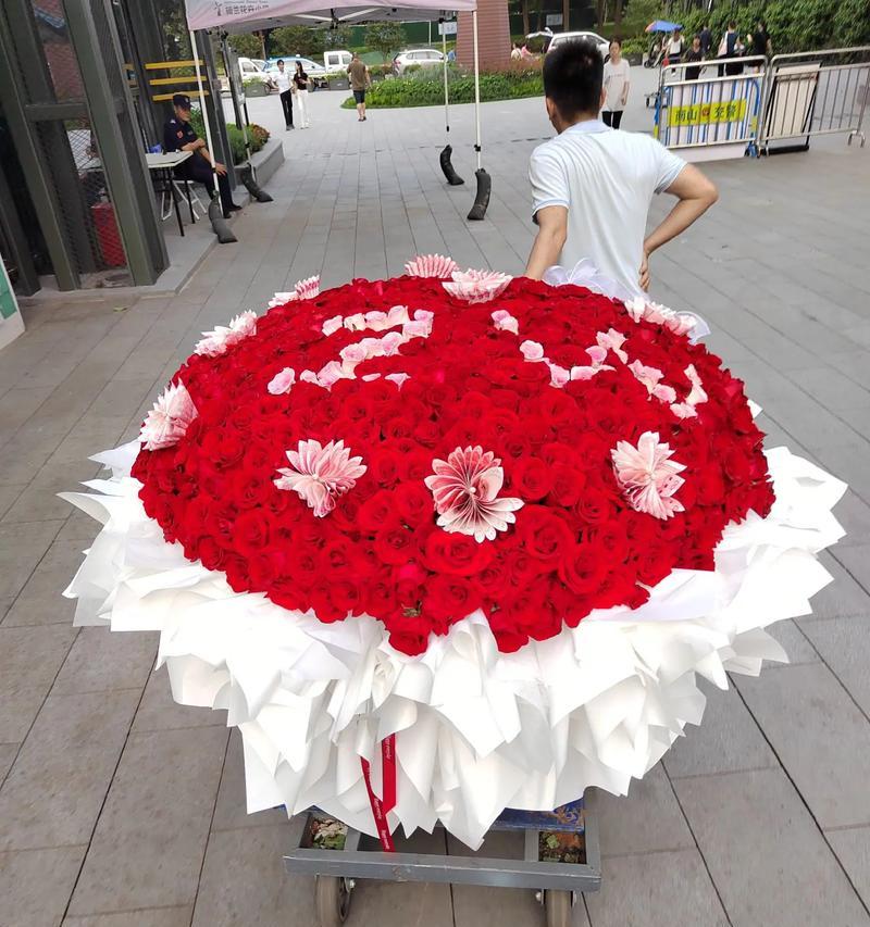 29朵玫瑰花的代表意义（探寻29朵玫瑰花所表达的深情意义）